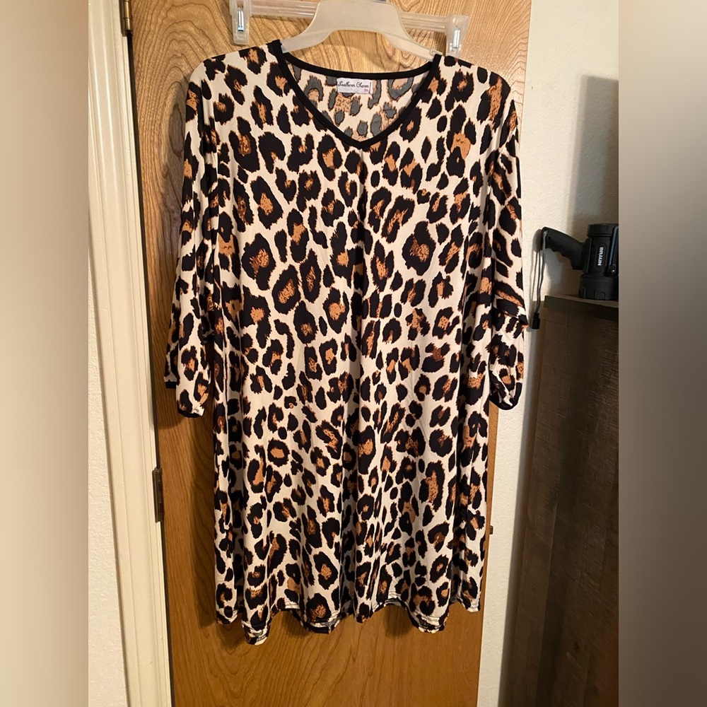 Ladies 3XL tunic.